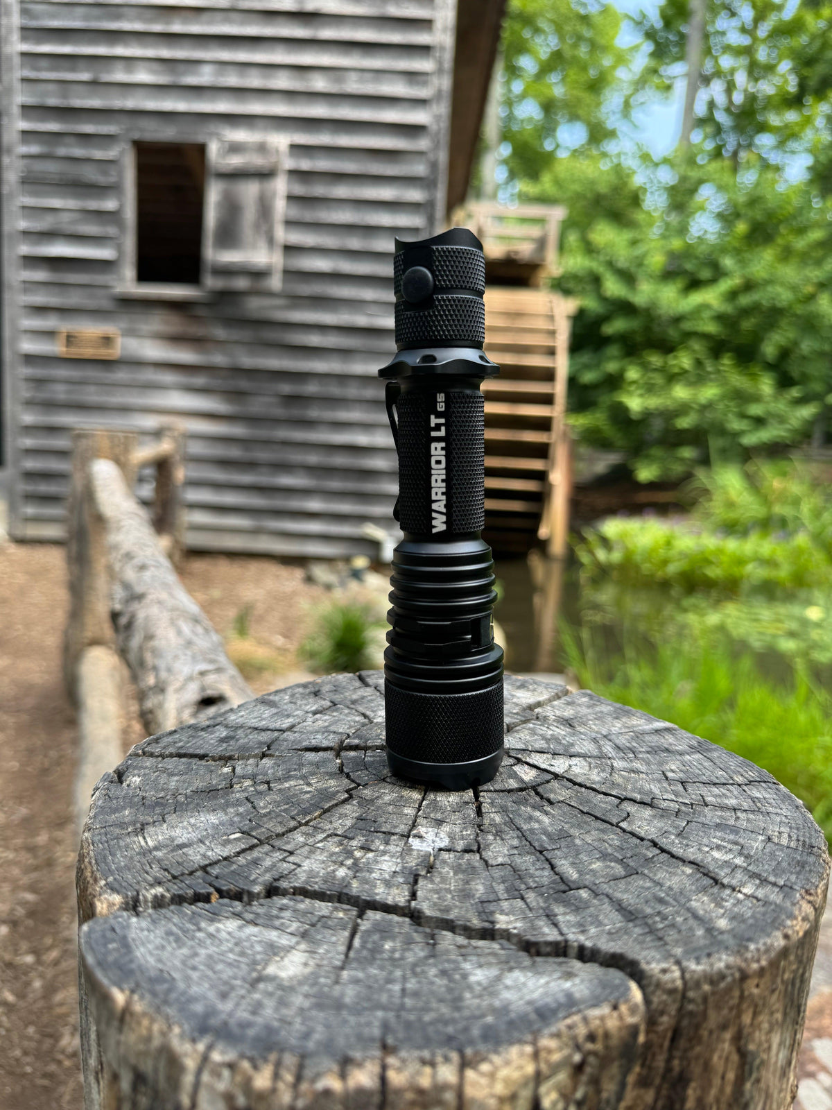 Warrior GEN5 – 3,050 Lumens- Tactical Flashlight